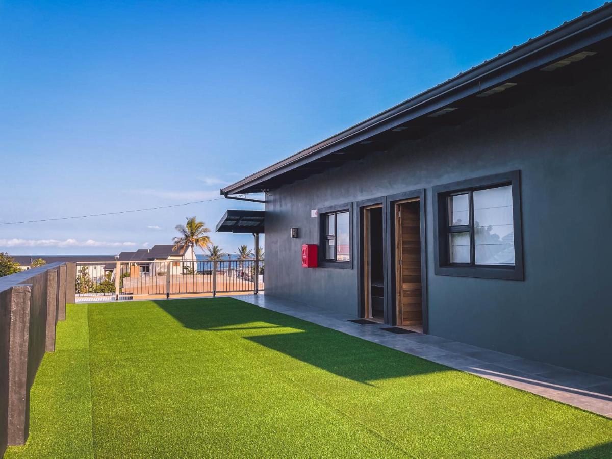 Le Bezz Guesthouse Ballito Exterior photo
