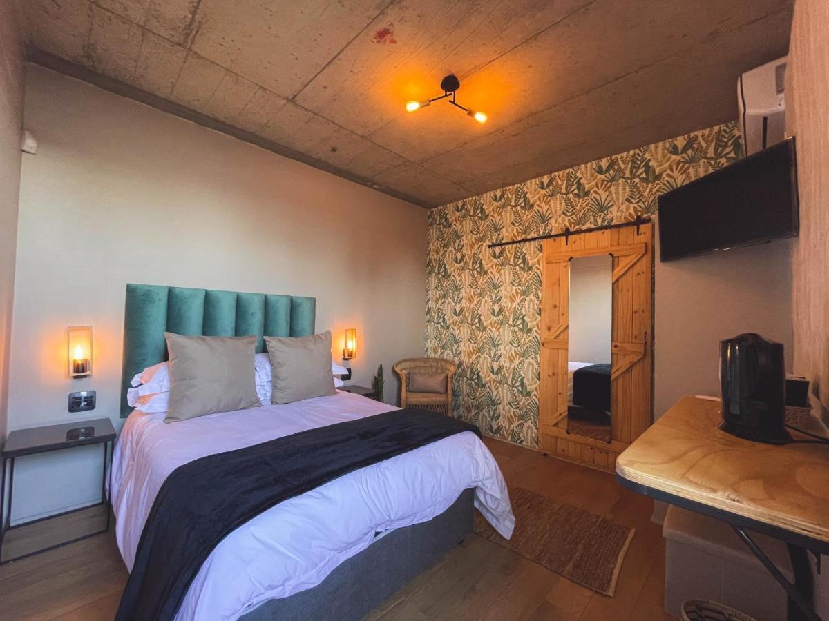 Le Bezz Guesthouse Ballito Exterior photo