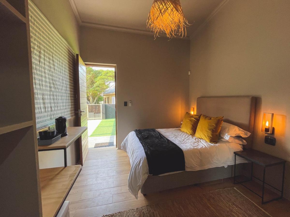 Le Bezz Guesthouse Ballito Exterior photo